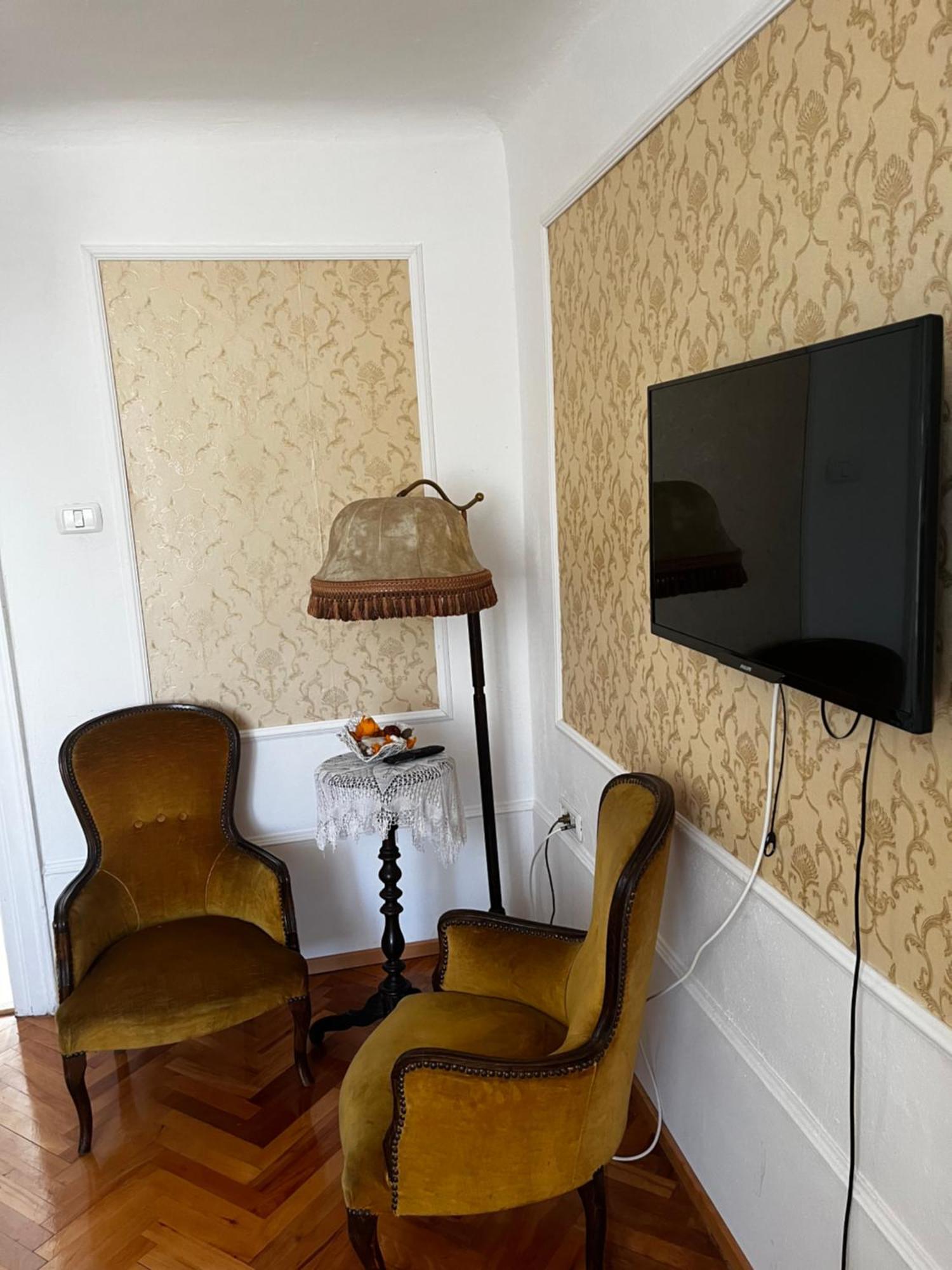 Apartman Hisa 7 *